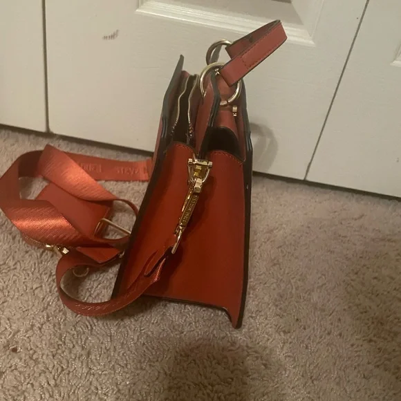 Steve Madden Red-Orange Handbag with Strap - Picture 3 of 8